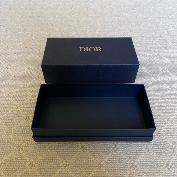 Dior Gift Box - Authentic - Picture 3 of 5